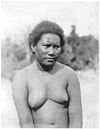 A Typical Nakubukwabuya (Unmarried Woman).