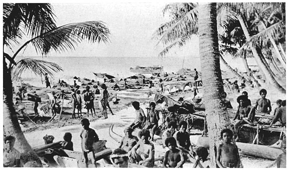 A Kulu Gathering on the Beach of Sinaketa