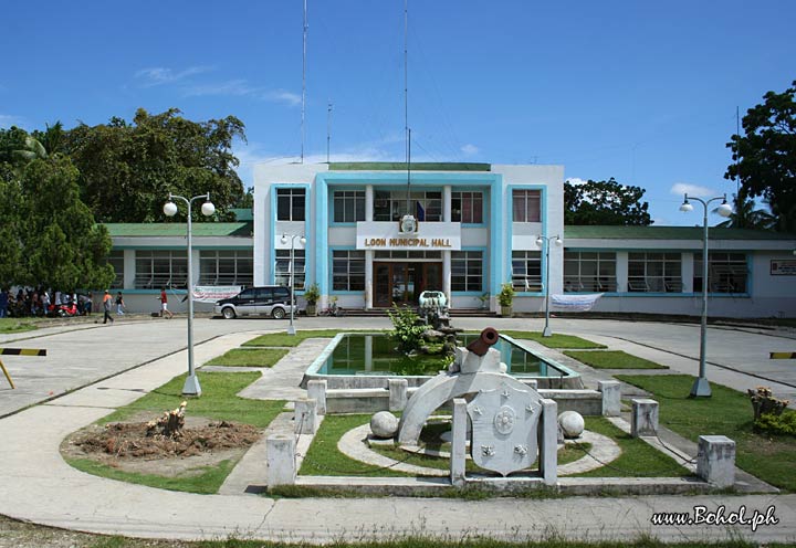 Loon municipal hall