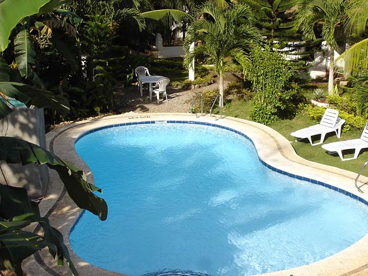 Flower Garden Resort Swimming Pool